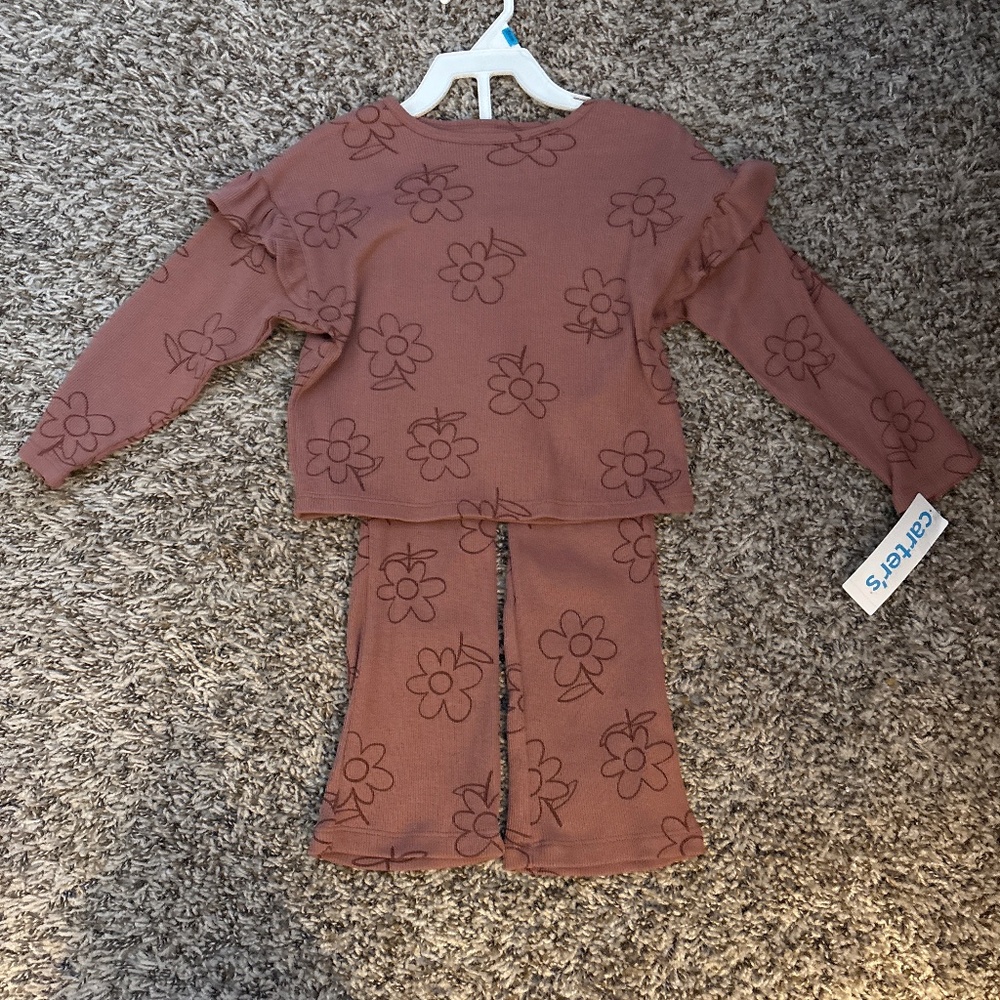 Carter's 2-Piece Outfit 24Months. NWT
